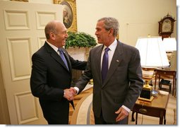 President George W. Bush welcomes Prime Minister Ehud Olmert of Israel to the Oval Office Tuesday, June 18, 2007. White House photo by Eric Draper